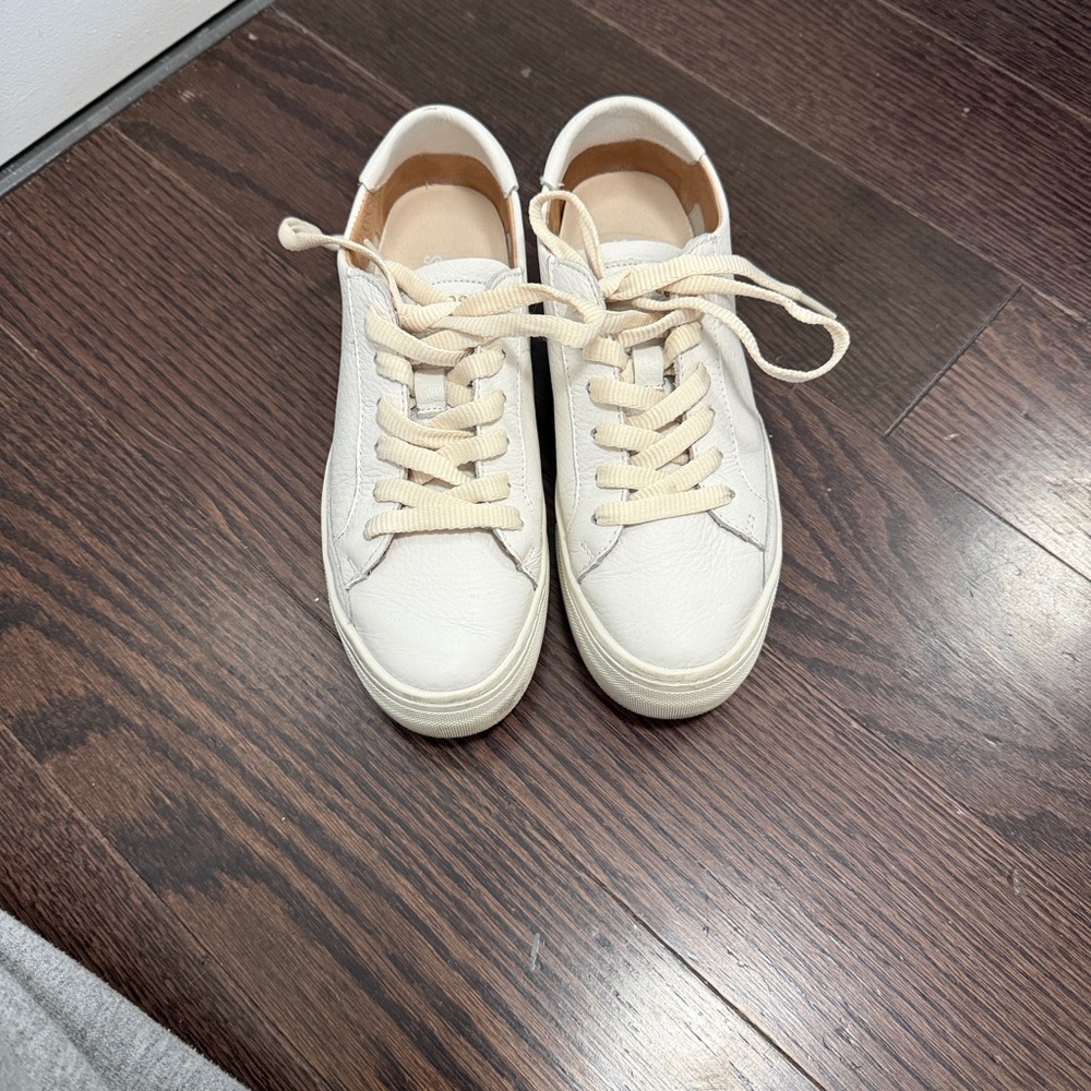 Soludos Cream White Low-Top Sneakers